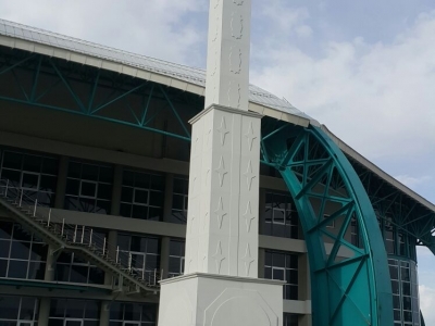 VAN YÜZÜNCÜ YIL ÜNİVERSİTESİ SAAT KULESİ