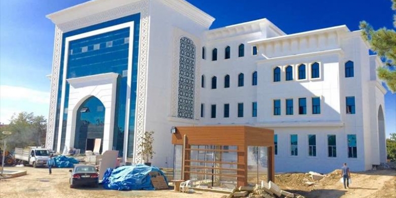 ELAZIĞ İLİ HÜKÜMET KONAĞI BİNASI (9.300M²)