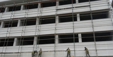 Alanya Mesleki ve Teknik Lise Binamızın Ahşap Görünümlü Öncesi Montaj Hali