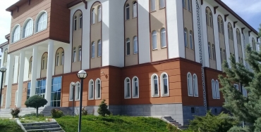 Bingöl Üniversitesi Rektörlük Binası